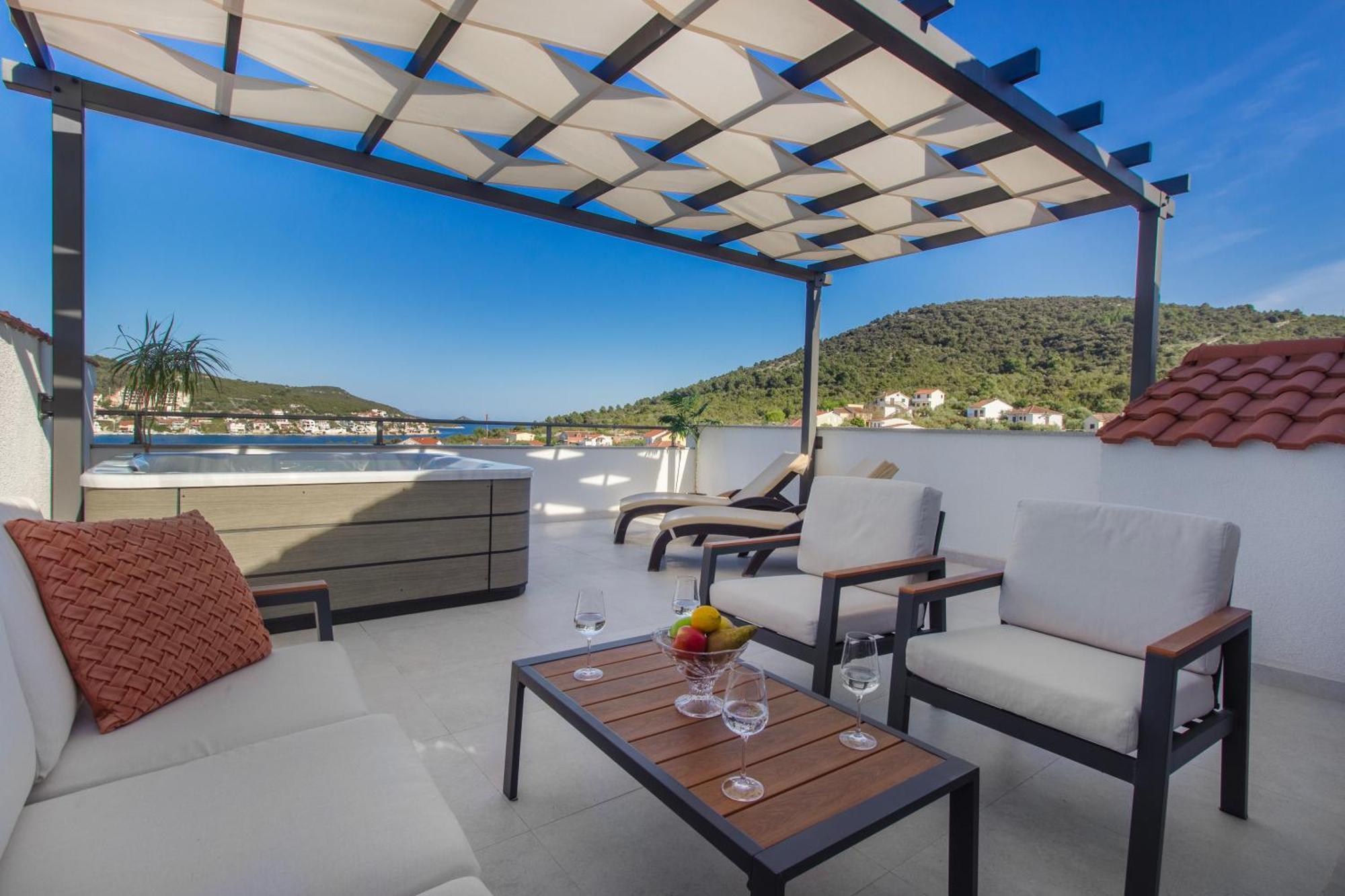 Villa Dalmatian Child With Swimming Pool, Close To The Beach Vinisce Exterior photo